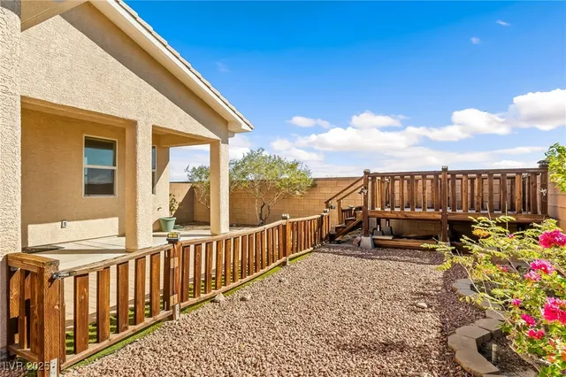 $389,900 | 2341 Thornwood Castle Drive, Laughlin, NV 89029