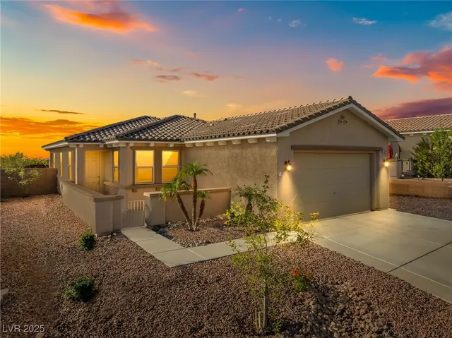 $389,900 | 2341 Thornwood Castle Drive, Laughlin, NV 89029