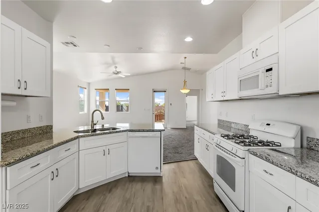 $389,900 | 2341 Thornwood Castle Drive, Laughlin, NV 89029