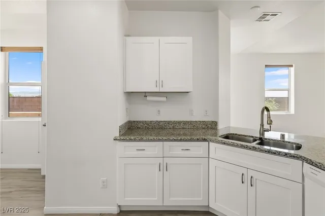 $389,900 | 2341 Thornwood Castle Drive, Laughlin, NV 89029