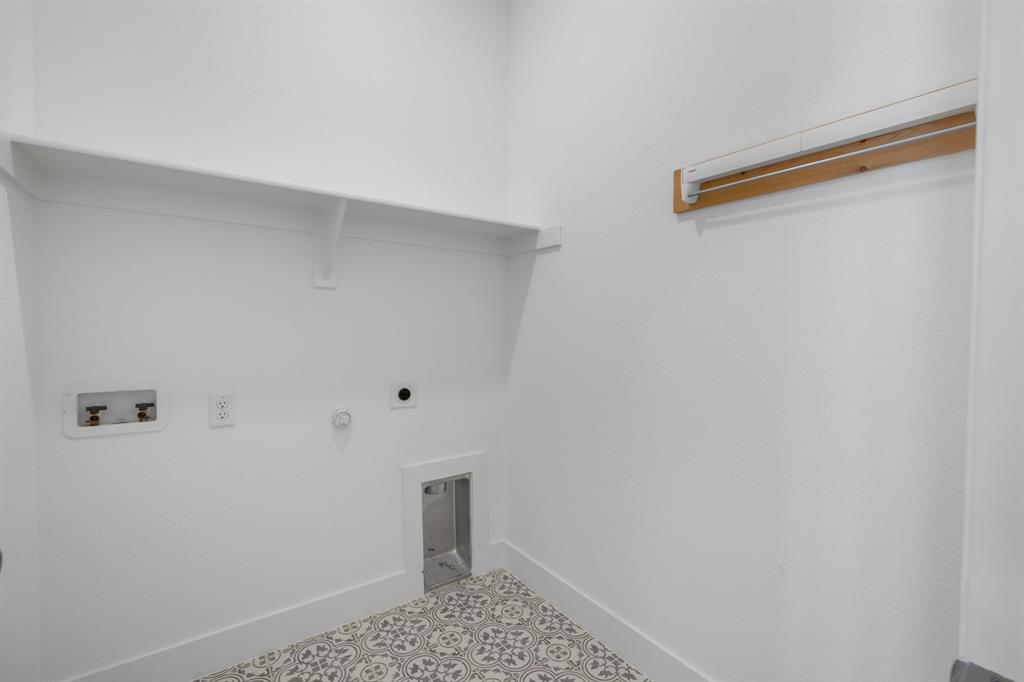 1143 Queensdown Way Forney, TX 75126 - Photo 16 of 40