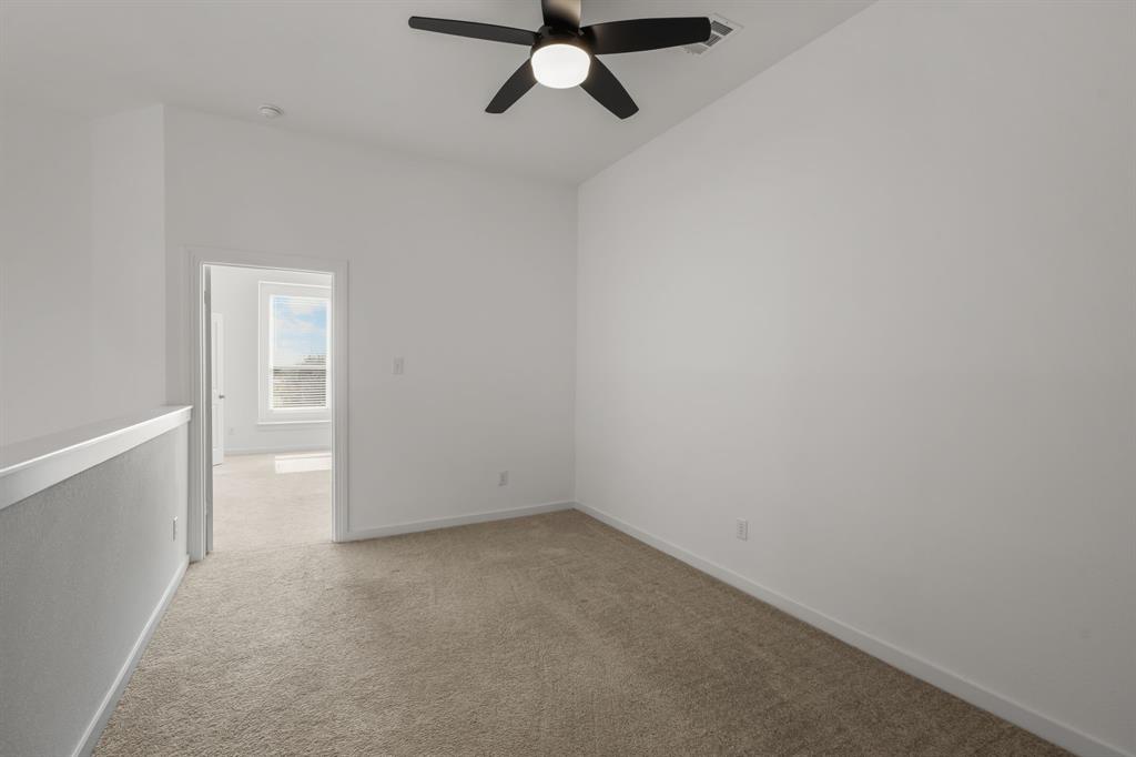 1143 Queensdown Way Forney, TX 75126 - Photo 27 of 40 loft empty