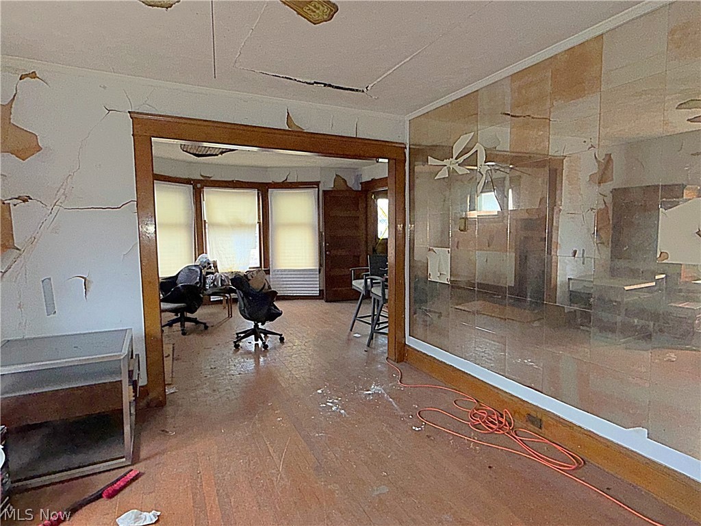 1749 Rosedale Avenue Cleveland, OH 44112 - Photo 33 of 43 Living Room