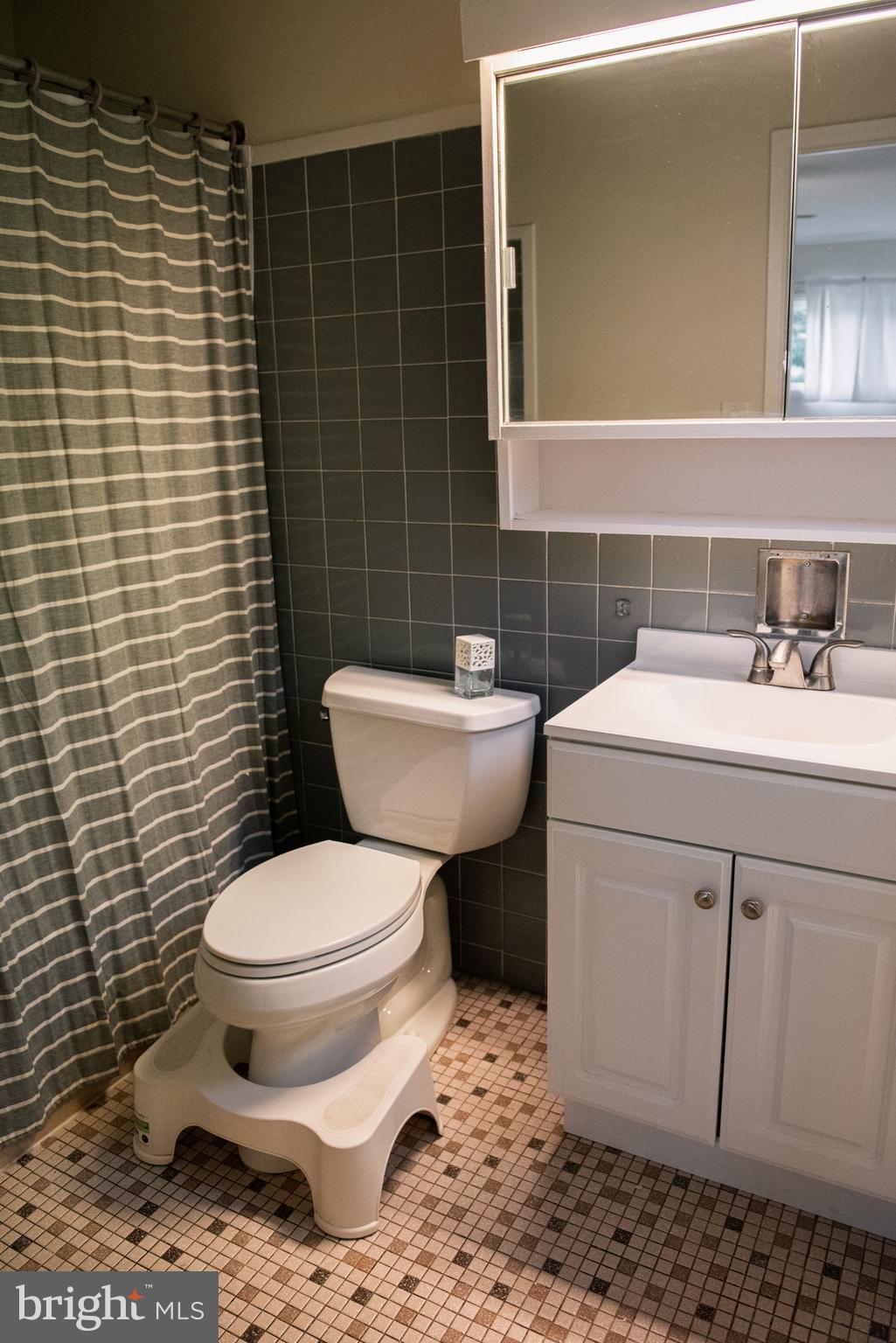 48 Sugarplum Road Levittown, PA 19056 - Photo 29 of 40 Gallery Image 29