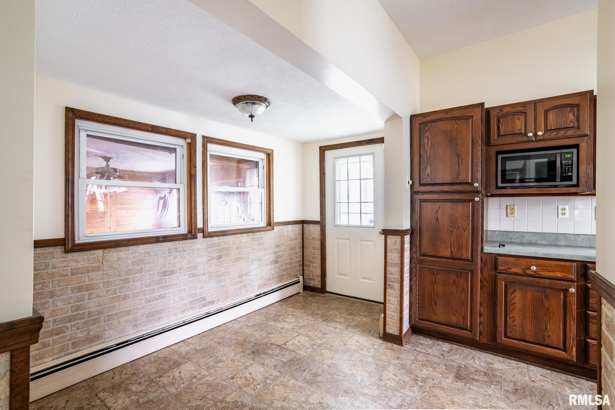 917 South 11th Street Herrin, IL 62948 - Photo 13 of 25