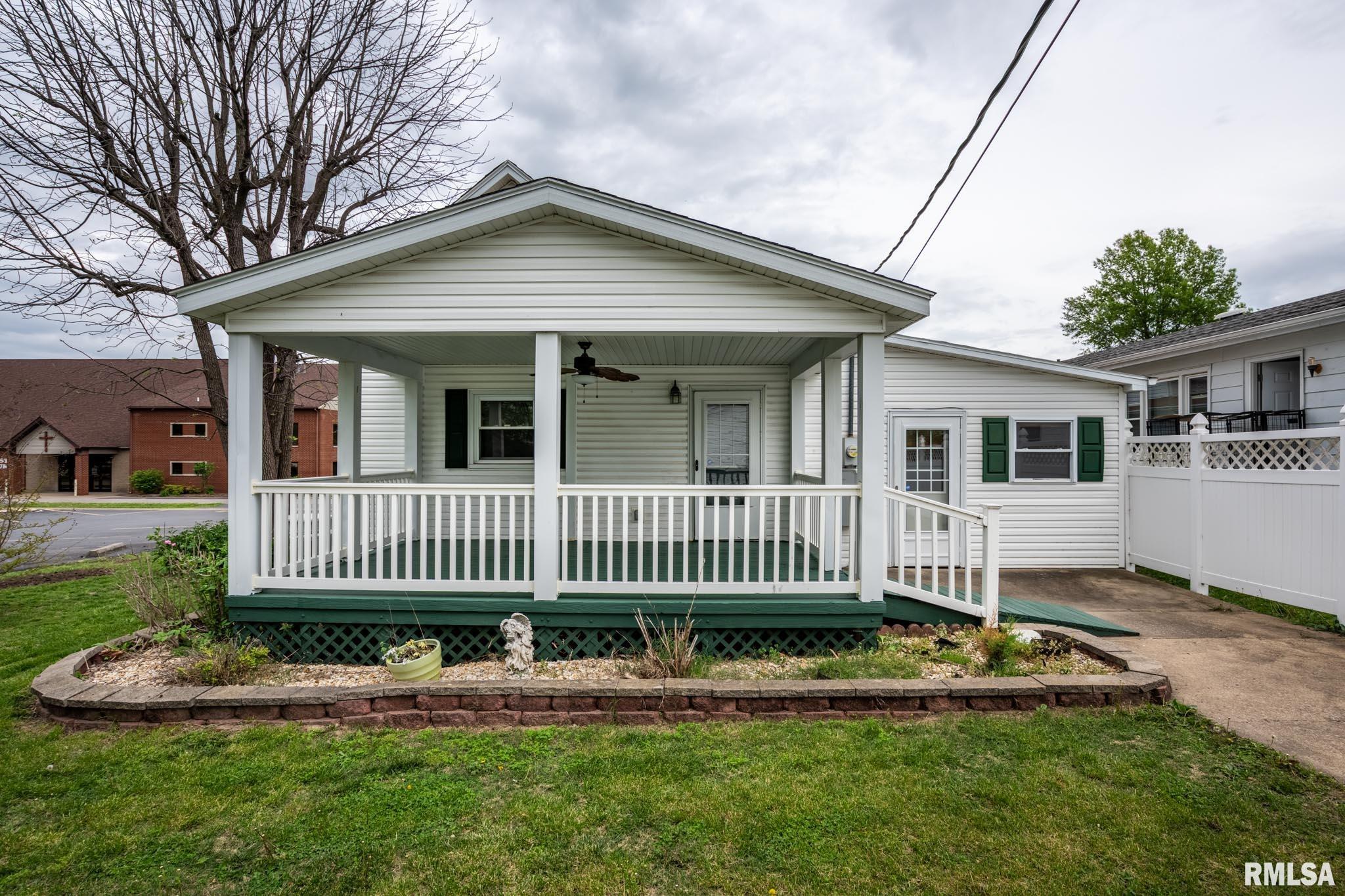 917 South 11th Street Herrin, IL 62948 - Photo 23 of 25