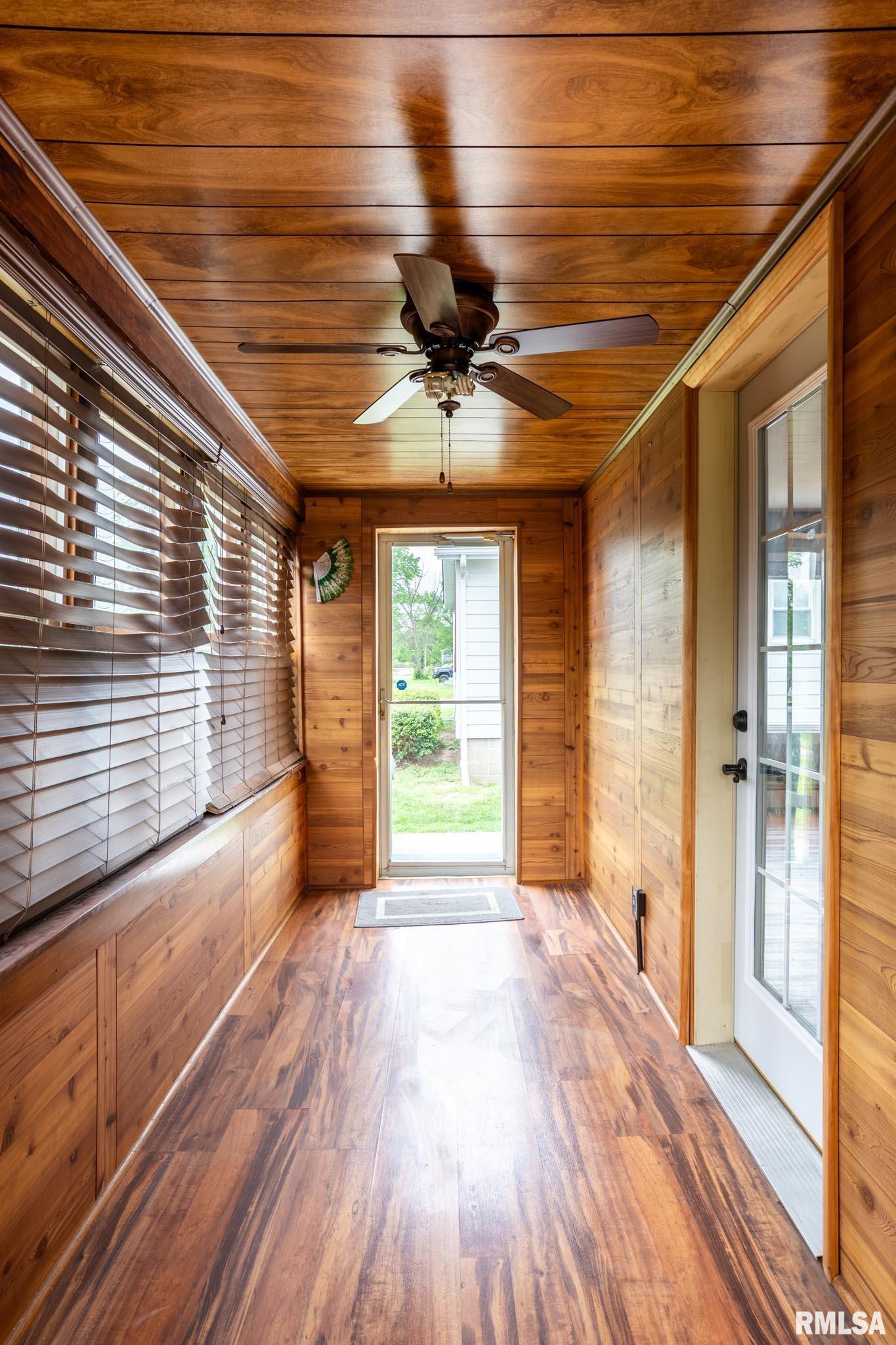 917 South 11th Street Herrin, IL 62948 - Photo 5 of 25