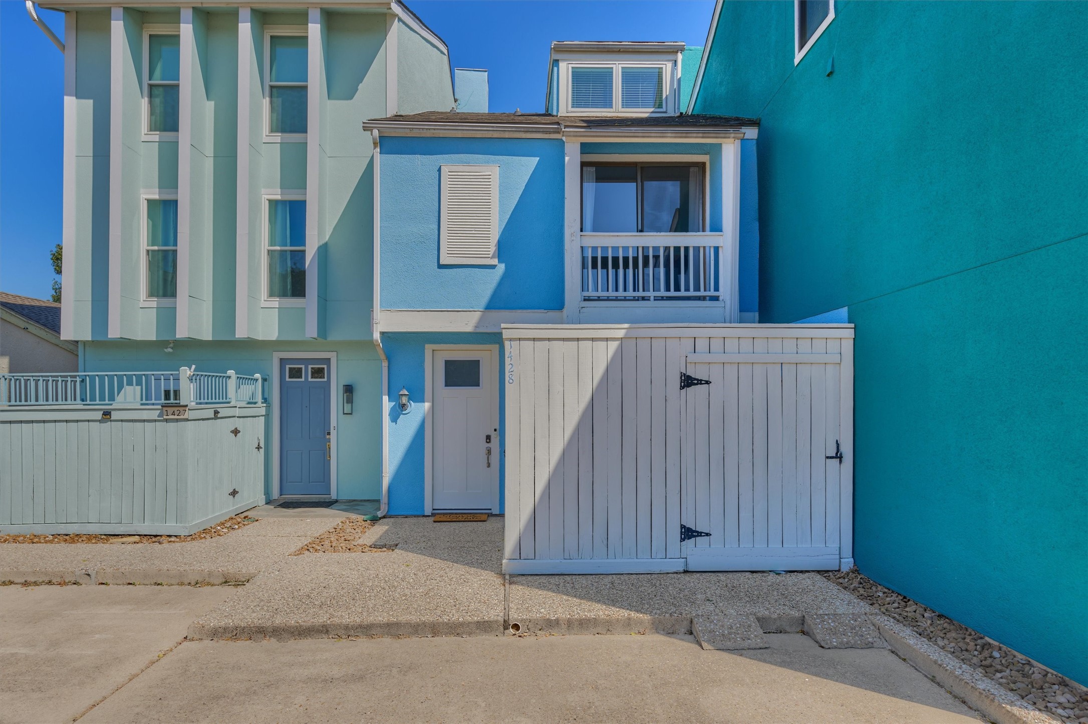 1428 Bowsprit Point Willis, TX 77318 - Photo 6 of 47 a view of a house with entryway