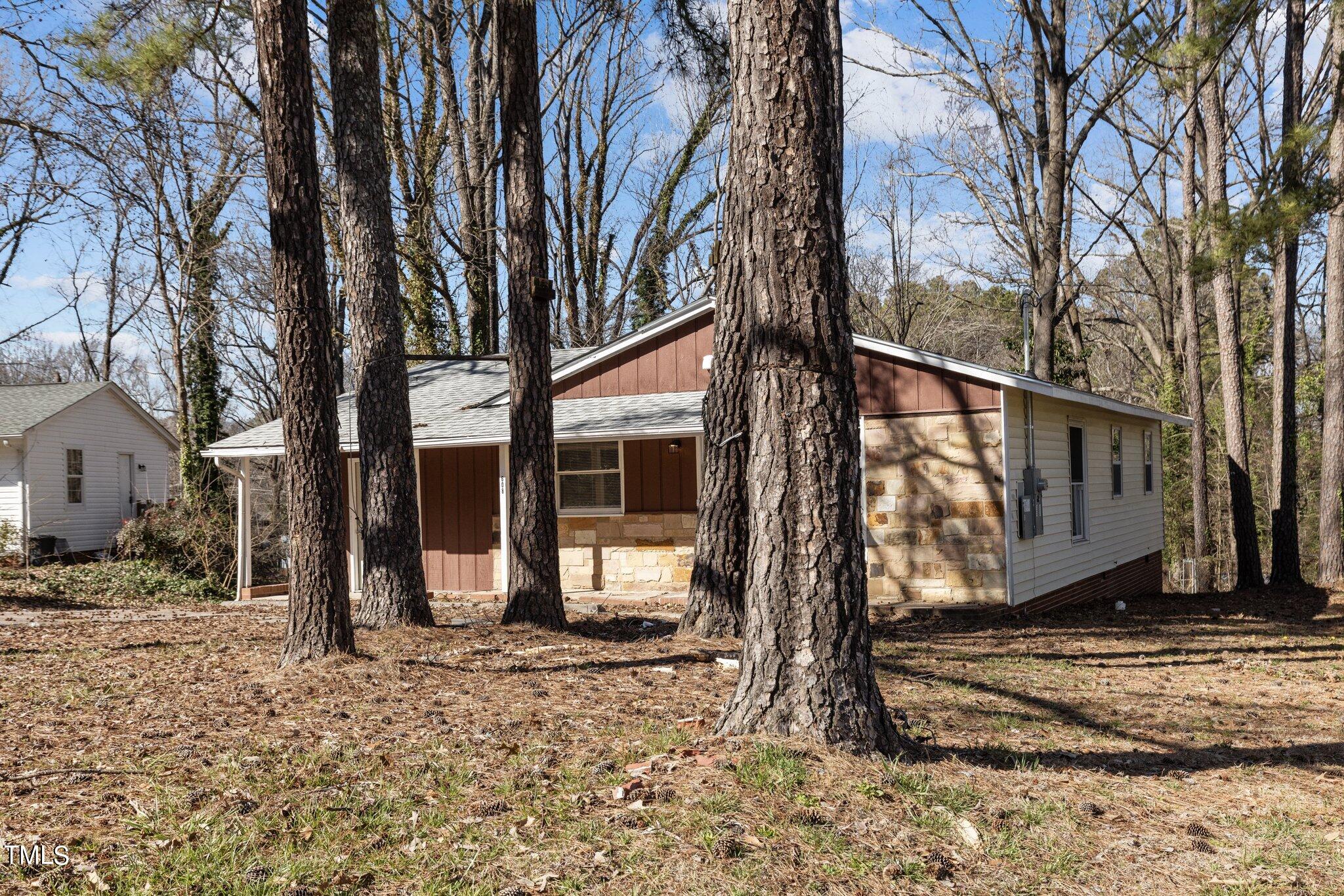 608 Essington Place Raleigh, NC 27603 - Photo 2 of 43 4-web-or-mls-8Y3A0302-2