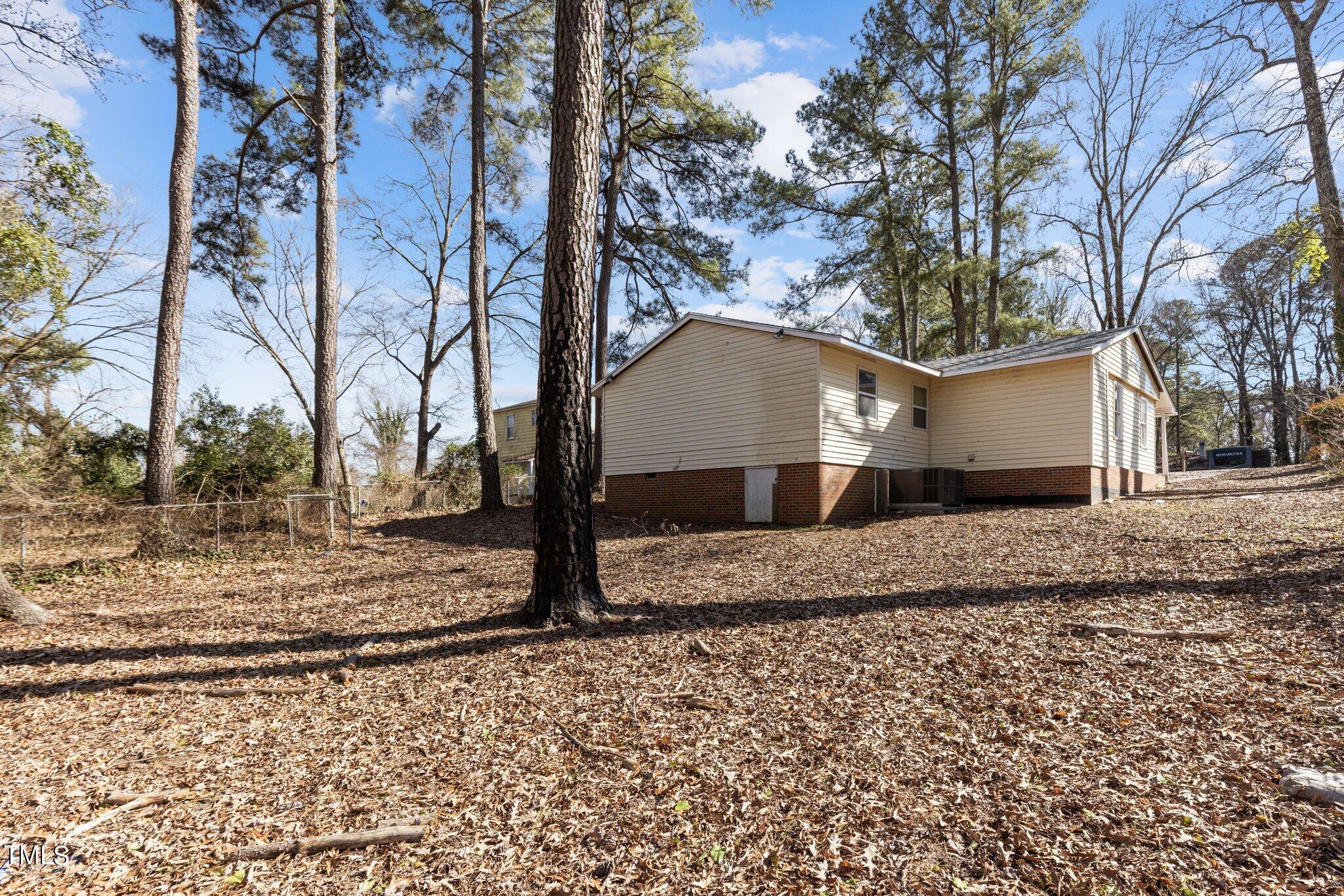 608 Essington Place Raleigh, NC 27603 - Photo 34 of 43 38-web-or-mls-8Y3A0305-2