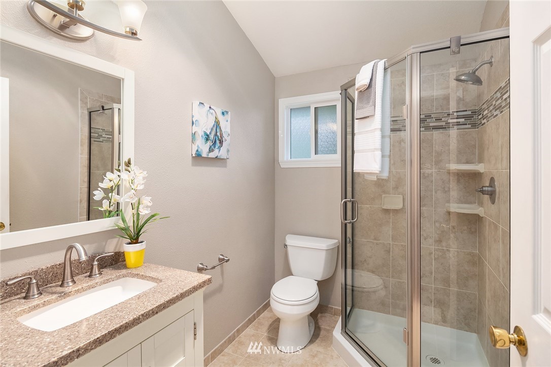 17317 Southeast 149th Street Renton, WA 98059 - Photo 12 of 20 Gallery Image 12