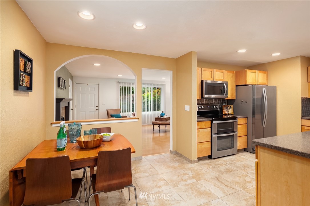 17317 Southeast 149th Street Renton, WA 98059 - Photo 7 of 20 Gallery Image 7