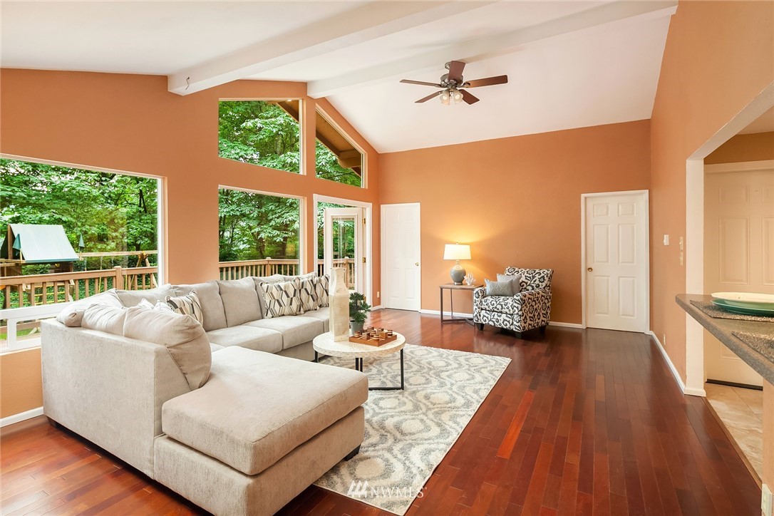 17317 Southeast 149th Street Renton, WA 98059 - Photo 10 of 20 Gallery Image 10