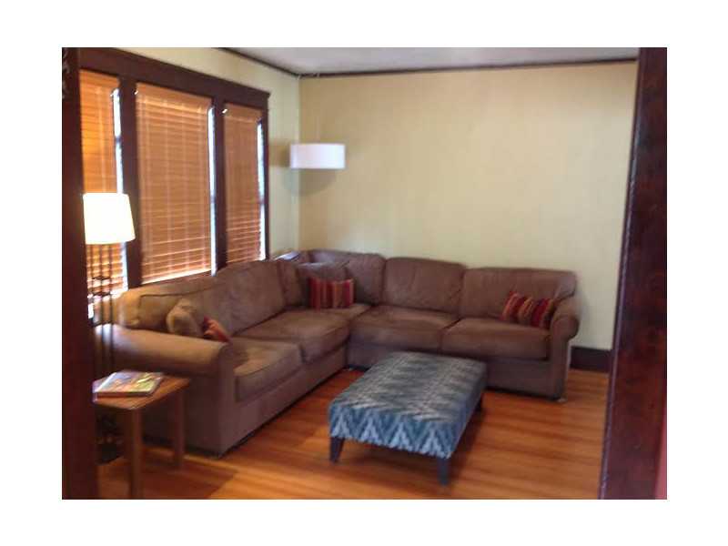 68 Rochambeau Avenue Providence, RI 02906 - Photo 8 of 15 Living Room.