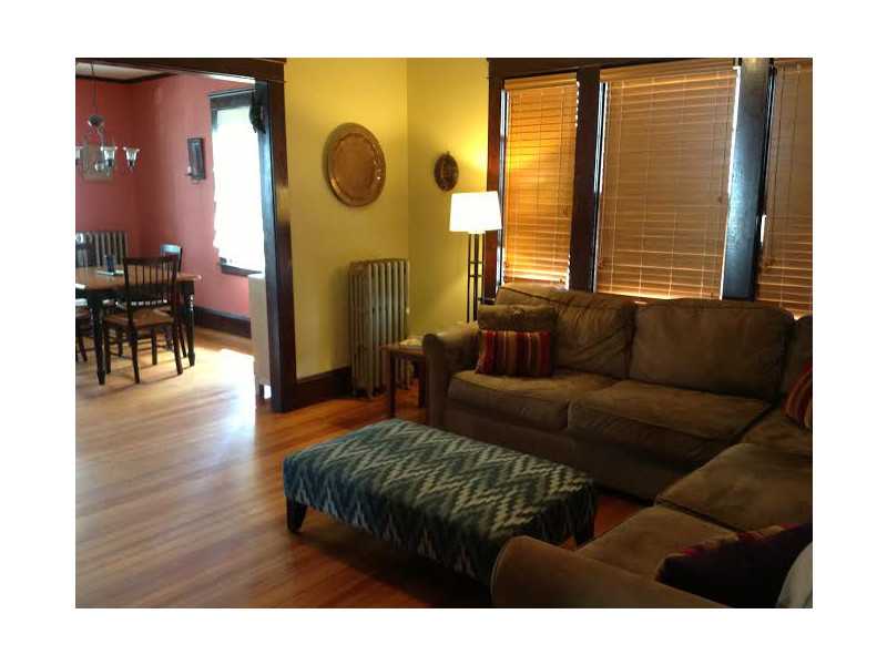 68 Rochambeau Avenue Providence, RI 02906 - Photo 9 of 15 Living Room.