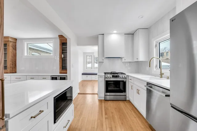 $649,000 | 511 Highland Avenue, Oak Park, IL 60304