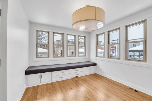 $649,000 | 511 Highland Avenue, Oak Park, IL 60304