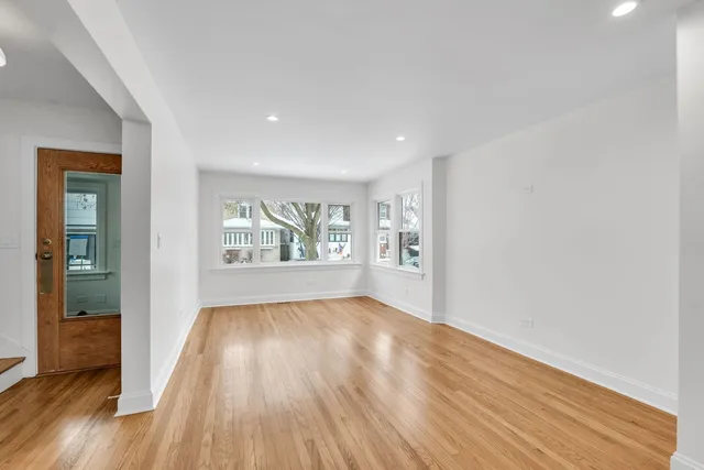 $649,000 | 511 Highland Avenue, Oak Park, IL 60304