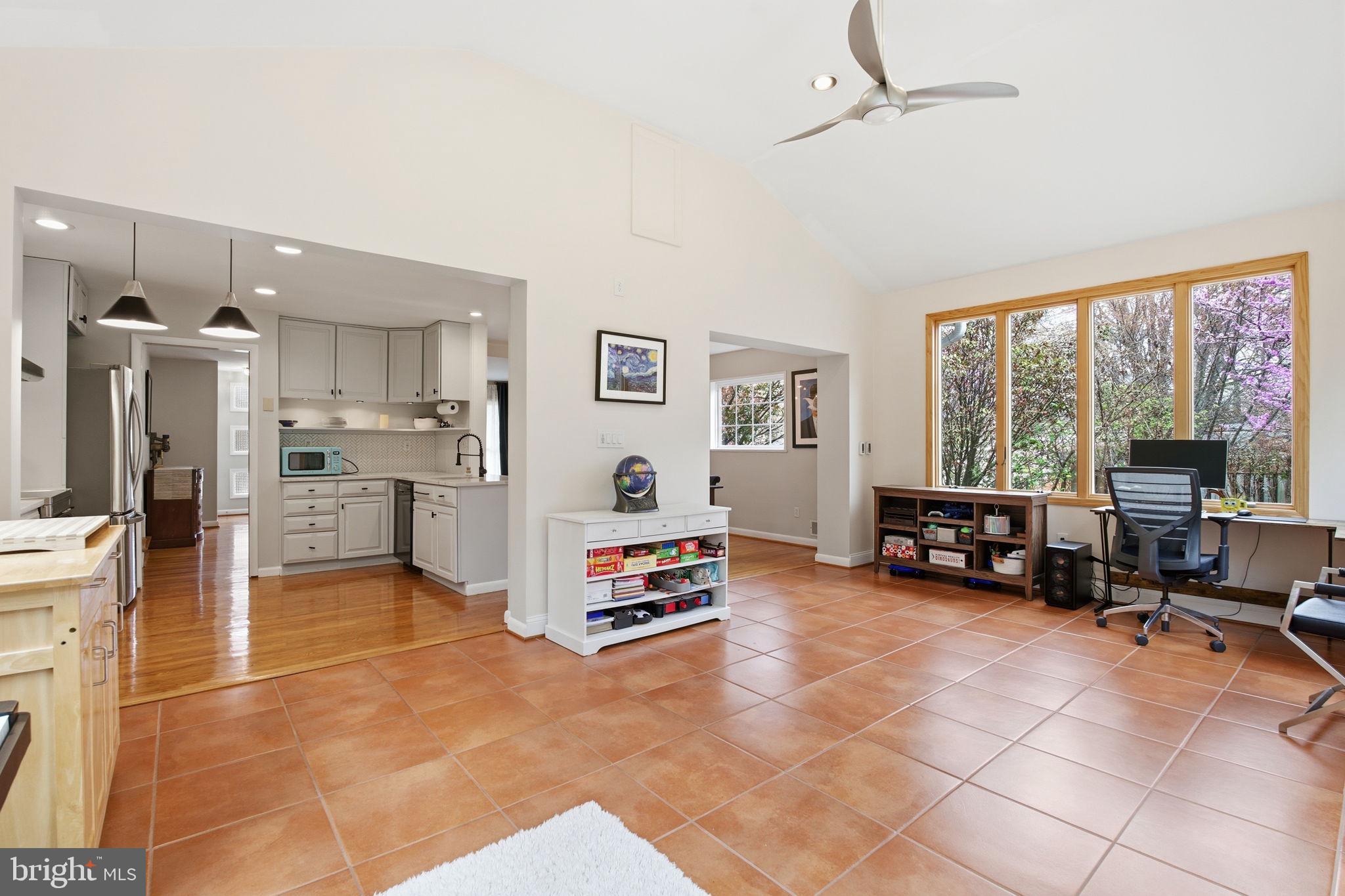 7713 Massena Road Bethesda, MD 20817 - Photo 14 of 34