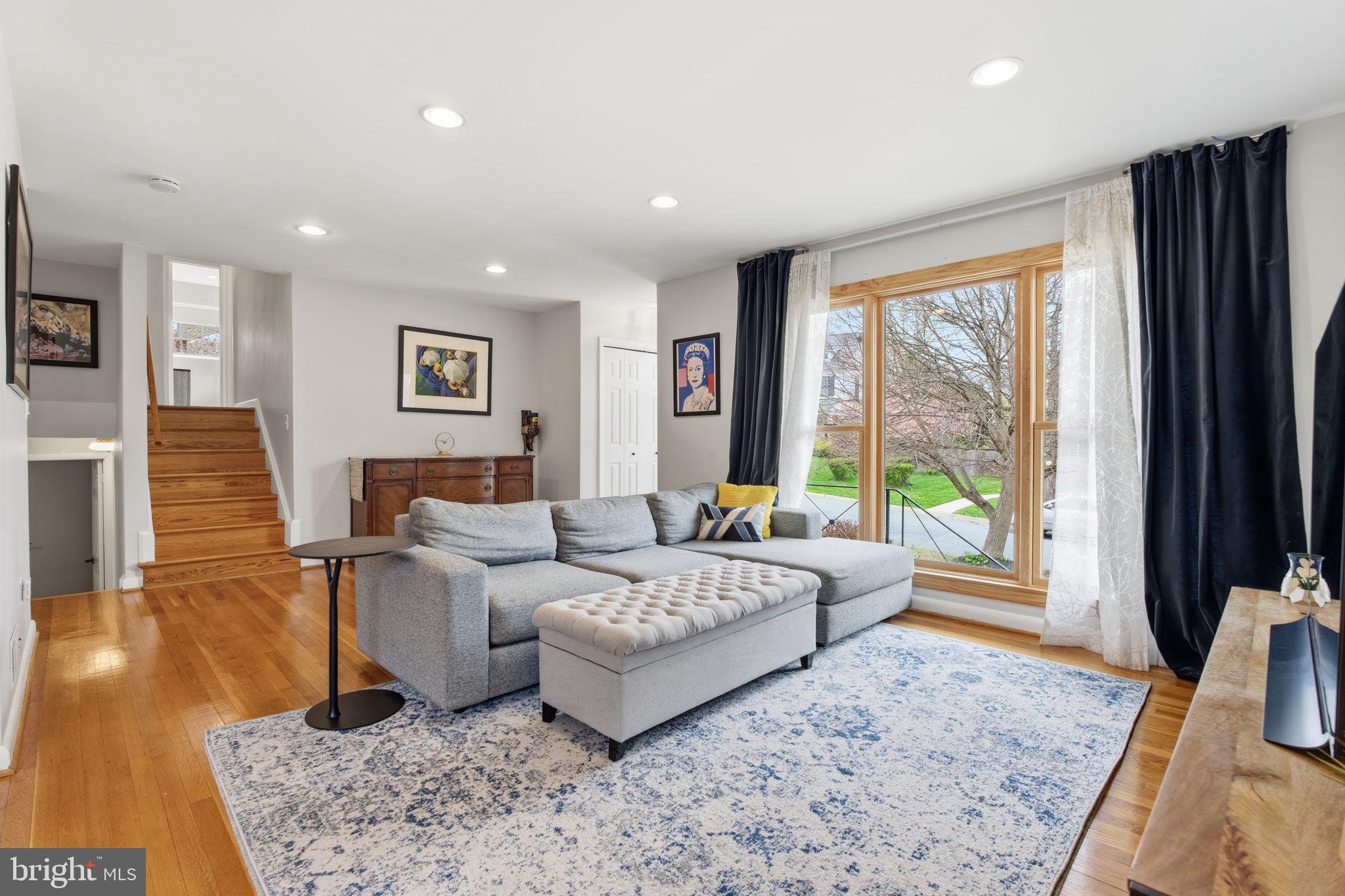 7713 Massena Road Bethesda, MD 20817 - Photo 9 of 34