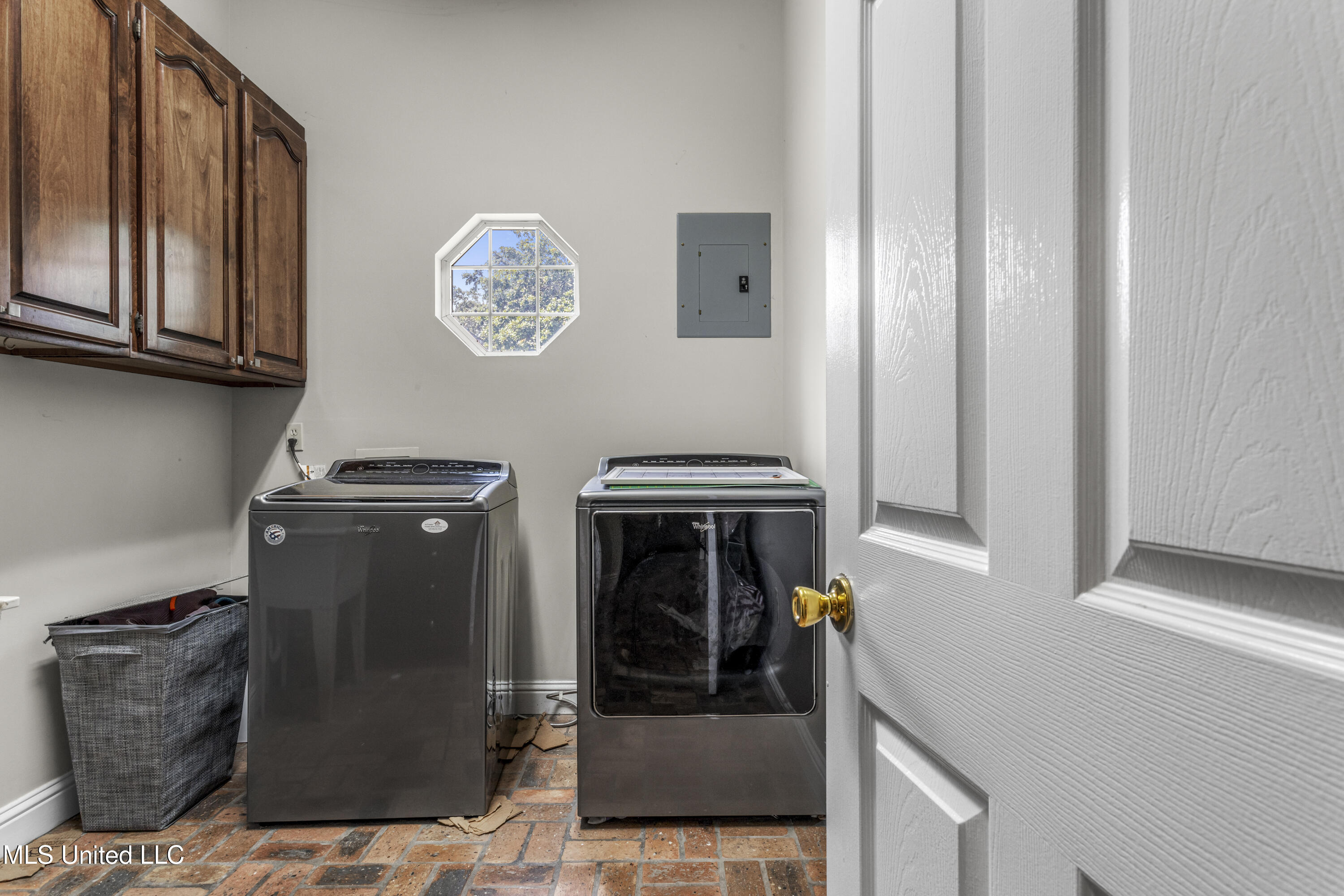 2013 Rue Ulysse Biloxi, MS 39531 - Photo 32 of 35 033