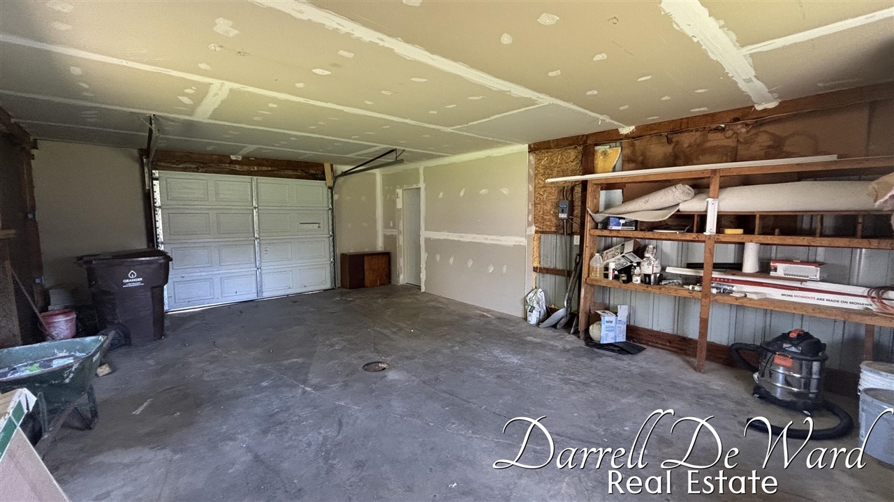 8425 North Holland Road Six Lakes, MI 48886 - Photo 17 of 21