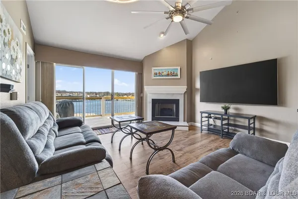 $365,000 | 1481 Ledges Drive, Unit 943, Osage Beach, MO 65065