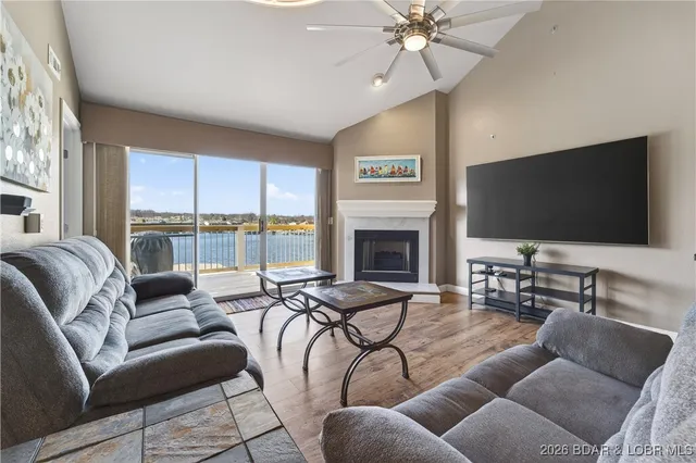 $365,000 | 1481 Ledges Drive, Unit 943, Osage Beach, MO 65065