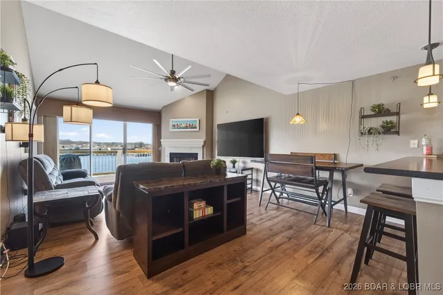 $365,000 | 1481 Ledges Drive, Unit 943, Osage Beach, MO 65065