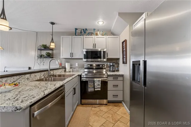 $365,000 | 1481 Ledges Drive, Unit 943, Osage Beach, MO 65065