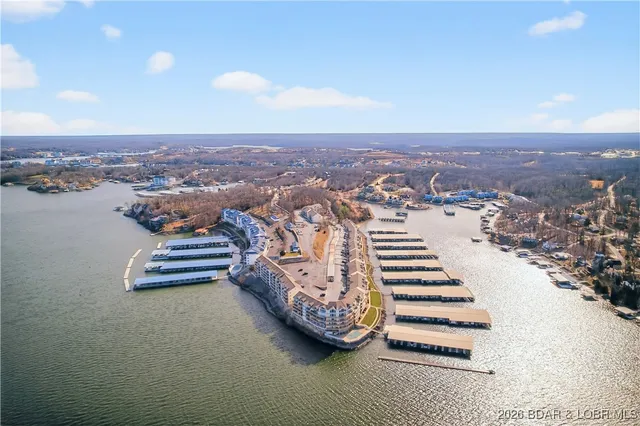 $365,000 | 1481 Ledges Drive, Unit 943, Osage Beach, MO 65065