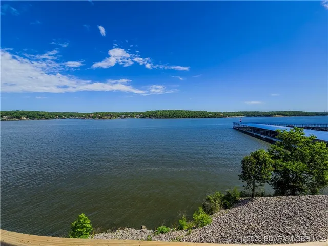 $365,000 | 1481 Ledges Drive, Unit 943, Osage Beach, MO 65065