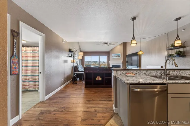 $365,000 | 1481 Ledges Drive, Unit 943, Osage Beach, MO 65065