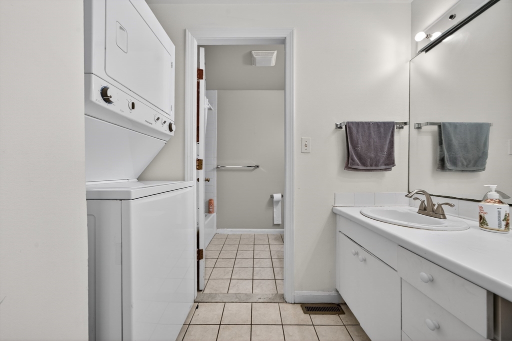 68 Jericho Road, Unit 68 Weston, MA 02493 - Photo 18 of 26