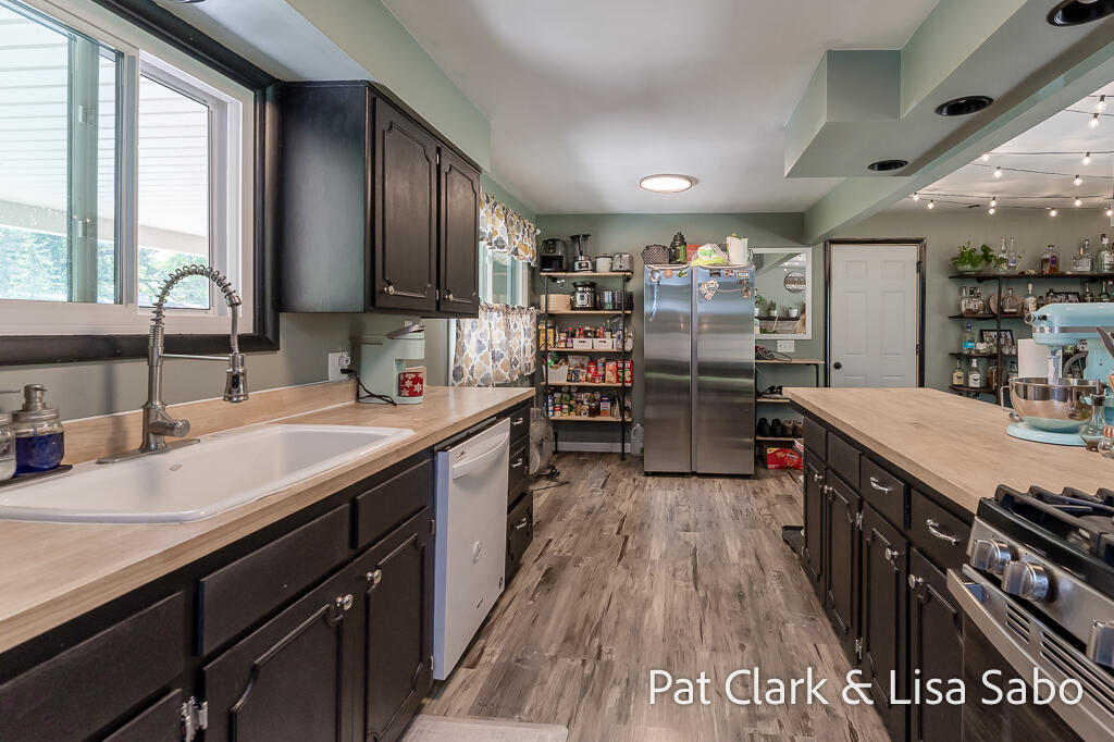 1297 Joslyn Road Muskegon, MI 49445 - Photo 12 of 38 1297JosylnRd-12LoRes