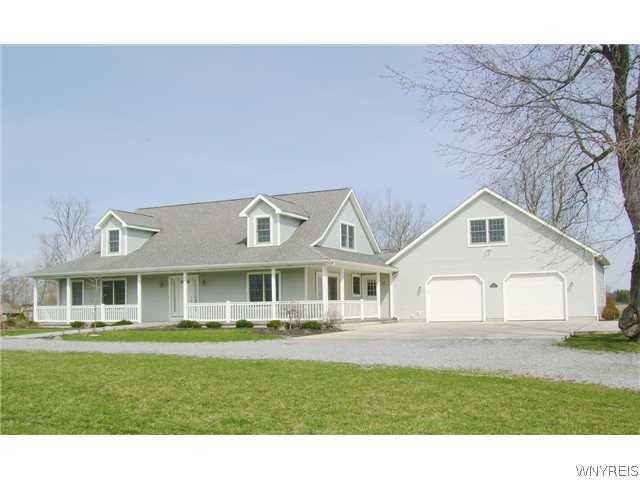 6411 Nash Road Wheatfield, NY 14120 - Photo 1 of 1 Exterior Front