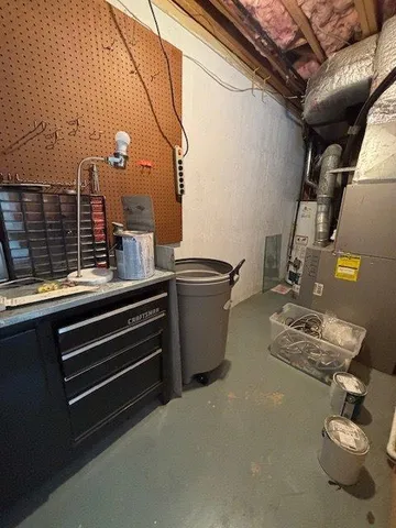 $2,250 | 3776 Kenwick Trail, Roanoke, VA 24018