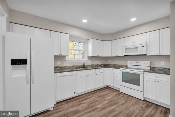 $2,975 | 38 Burgundy Drive, Marlton, NJ 08053