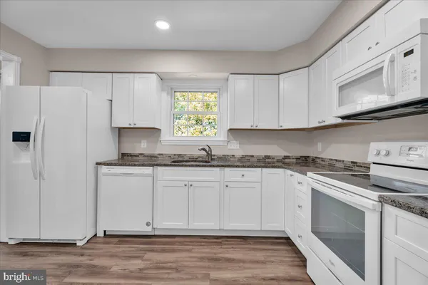 $2,975 | 38 Burgundy Drive, Marlton, NJ 08053