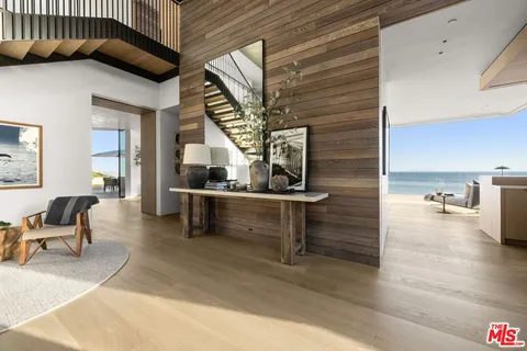 $30,000,000 | Undisclosed Address, Malibu, CA 90265