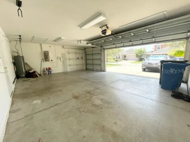 $2,875 | 9114 Oak Pride Court, Tampa, FL 33647