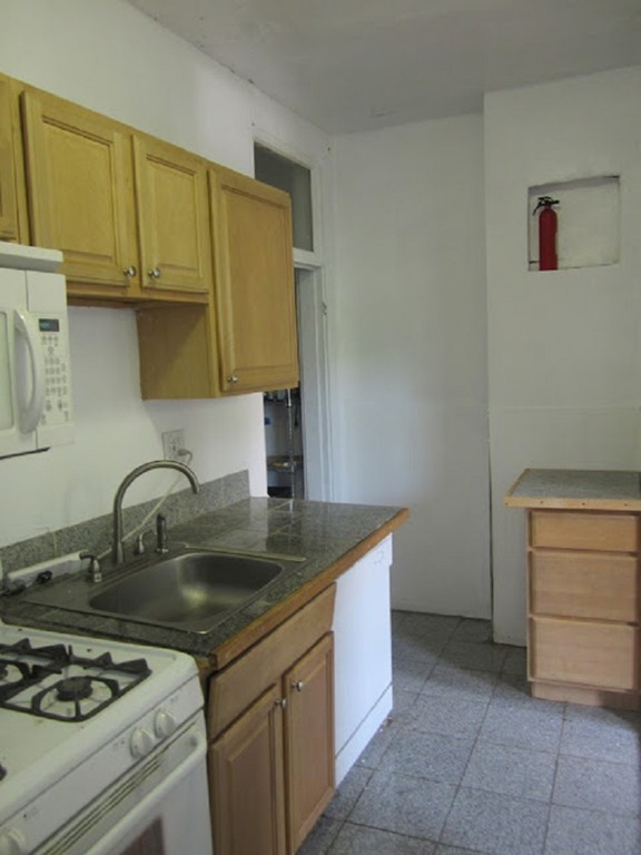 137 Chiswick Road, Unit 5 Boston, MA 02135 - Photo 9 of 15 Gallery Image 9
