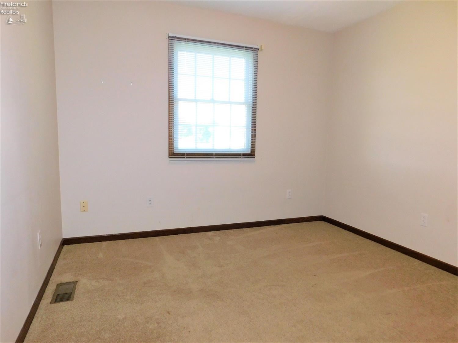 12301 Mudbrook Road Milan, OH 44846 - Photo 15 of 20 Gallery Image 15