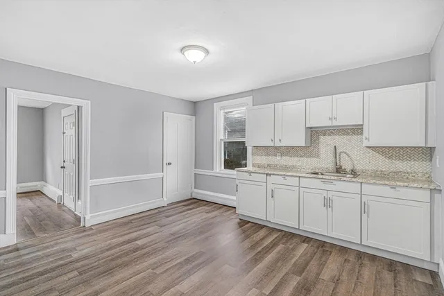 $1,950 | 118 Maxfield Street, Unit 1, New Bedford, MA 02740