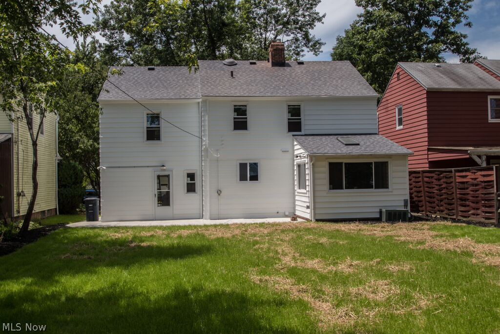 1199 Ford Road Lyndhurst, OH 44124 - Photo 4 of 24