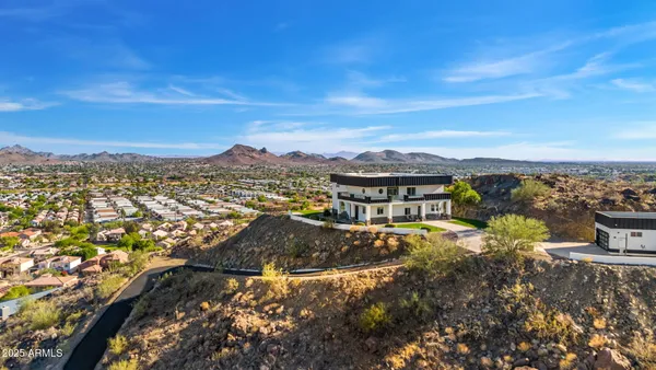 $2,250,000 | 18812 North 22nd Street, Phoenix, AZ 85024