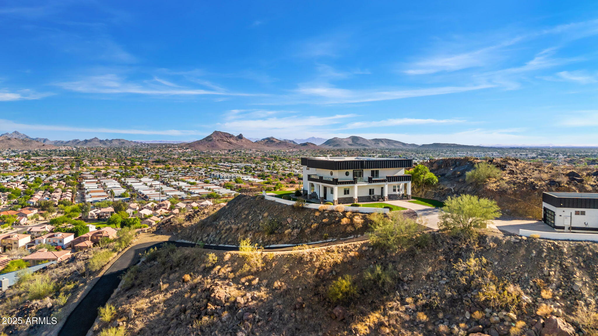 18812 North 22nd Street Phoenix, AZ 85024 - Photo 62 of 71 a view of a city with ocean view