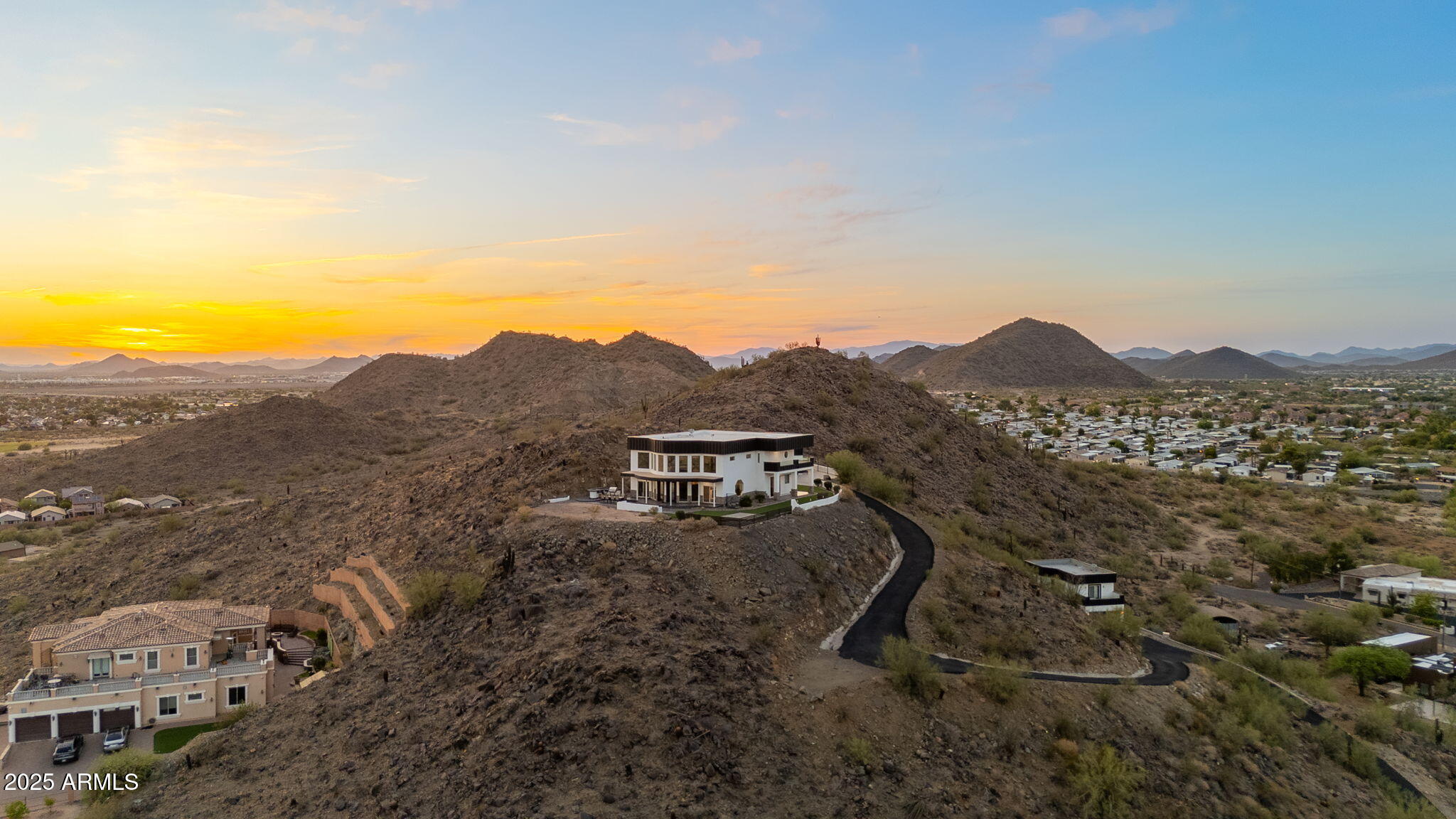 18812 North 22nd Street Phoenix, AZ 85024 - Photo 70 of 71 an aerial view of residential house and green space