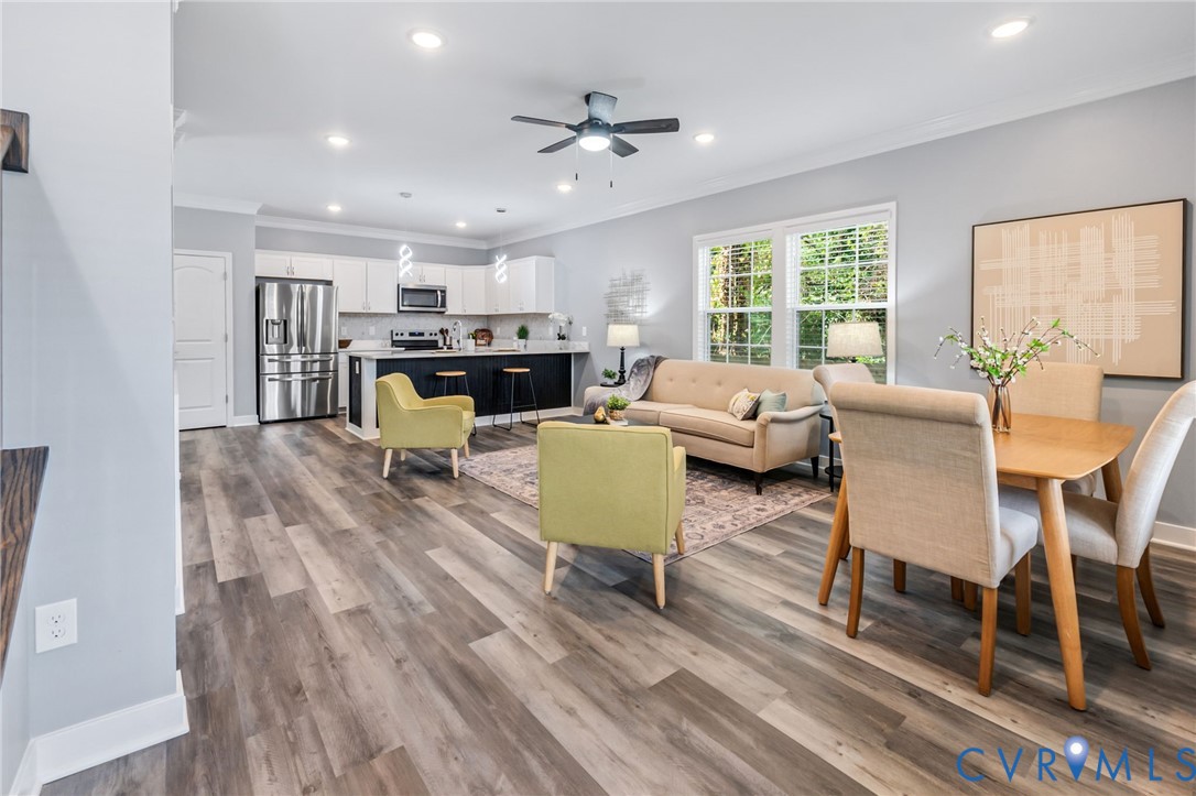 710 Harding Street Petersburg, VA 23803 - Photo 6 of 41 Living area featuring ornamental molding, recessed