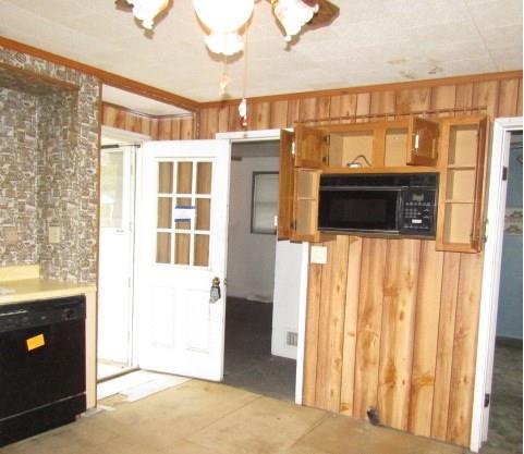 336 Friendship Road Beaver Falls, PA 15010 - Photo 4 of 14